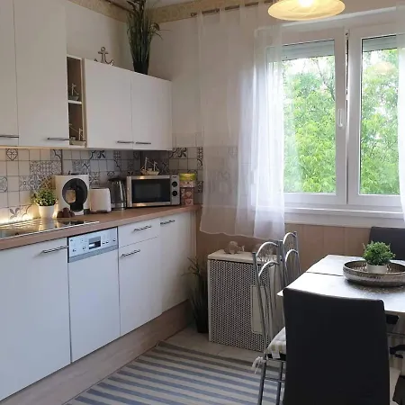 Apartment Apartman Balaton